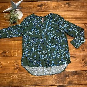 Brian and Em brand womens dress shirt